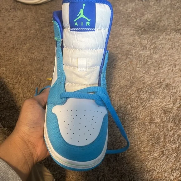 Jordan 1 sprite and blue